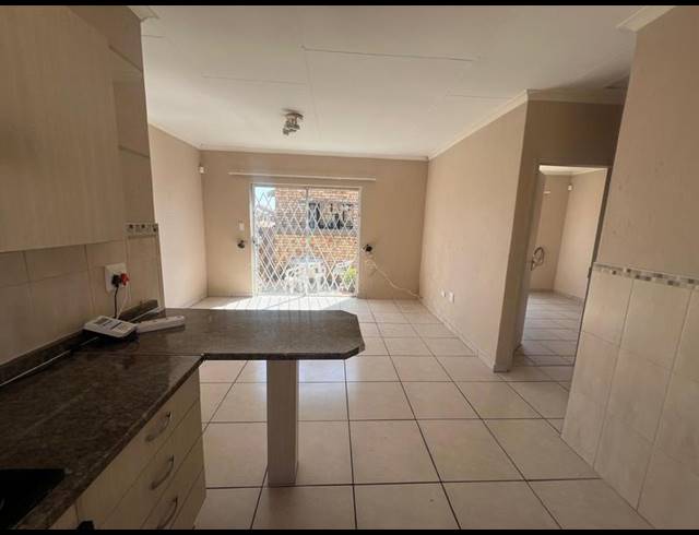 2 BEDROOM TOWNHOUSE FOR SALE IN GREENHILLS